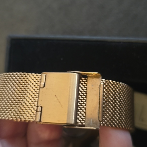 MVMT Rose Gold Mesh Strap Watch - Picture 7 of 10